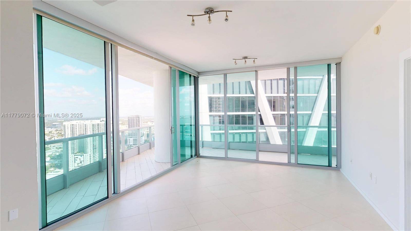 Miami, FL 33132,900 Biscayne Blvd #4312