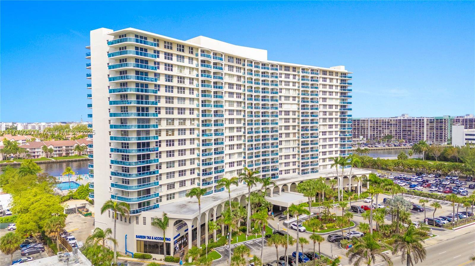 Hollywood, FL 33019,3800 S Ocean Dr #1114