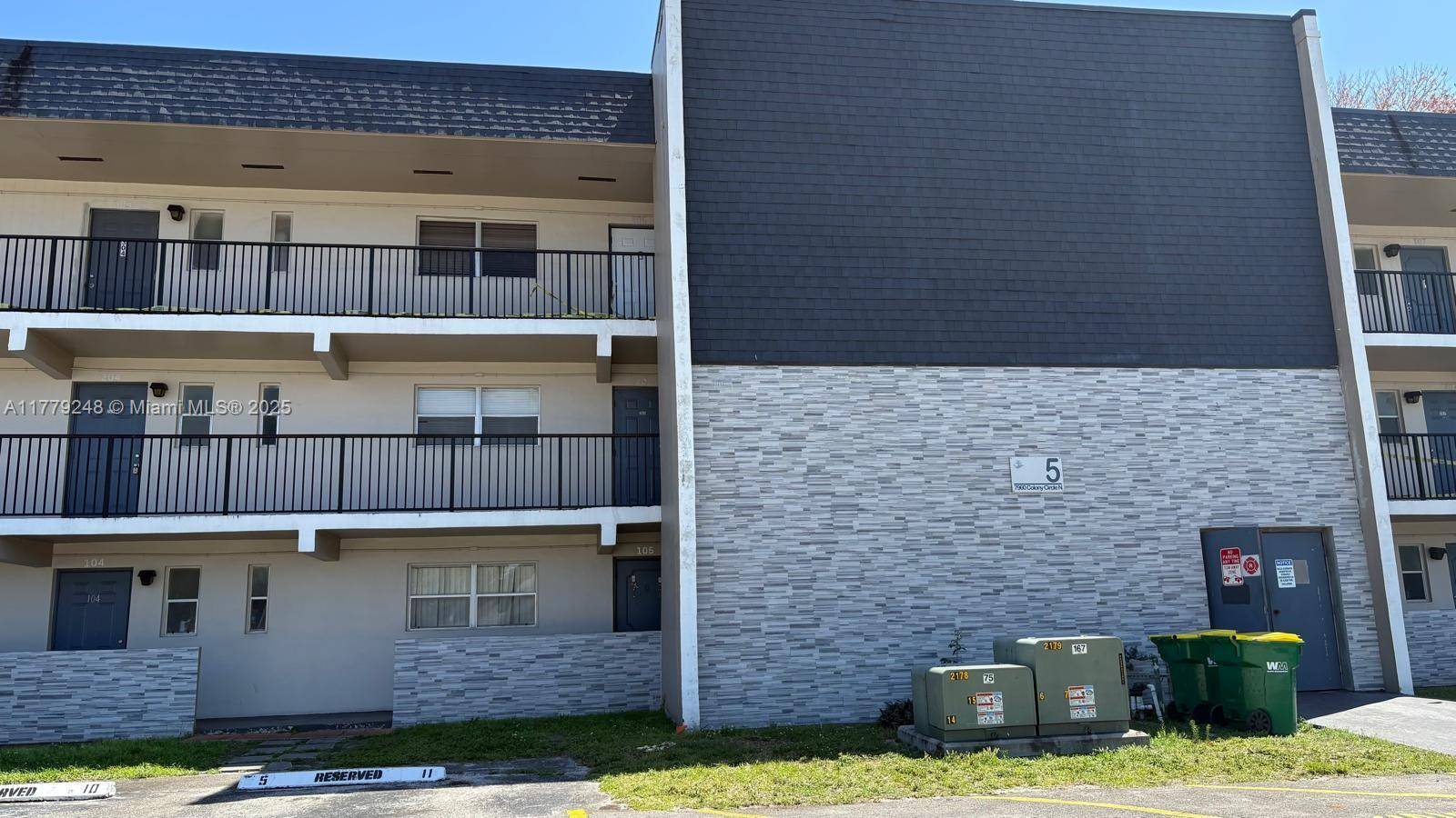 7960 N Colony Cir N #204, Tamarac, FL 33321