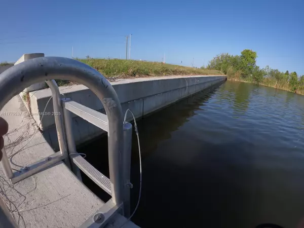 Cape Coral, FL 33993,3115 NW 5