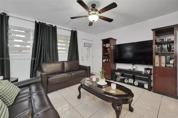 Sweetwater, FL 33174,10881 SW 6th St #7