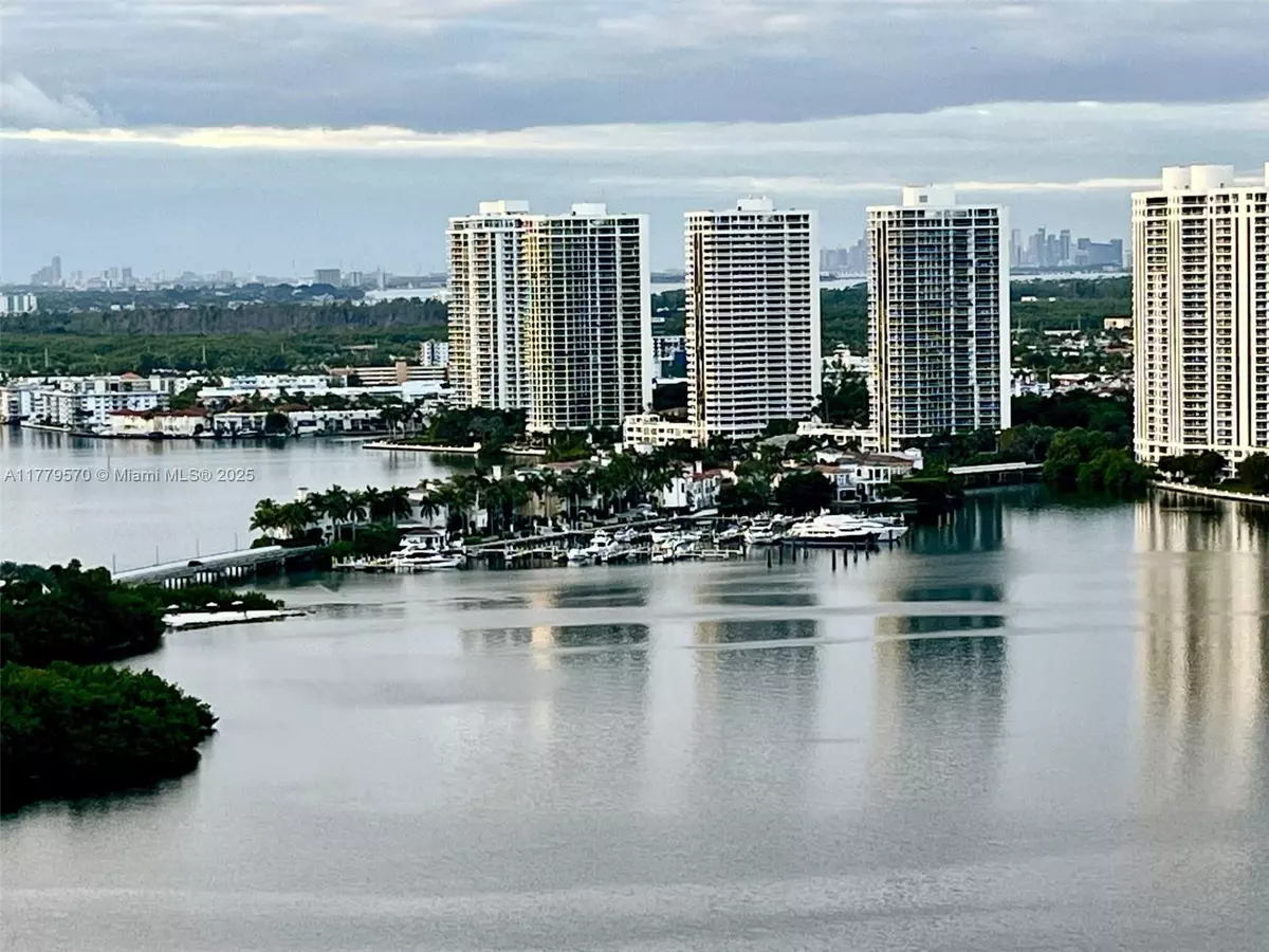 Aventura, FL 33180,3530 Mystic Pointe Dr #3004
