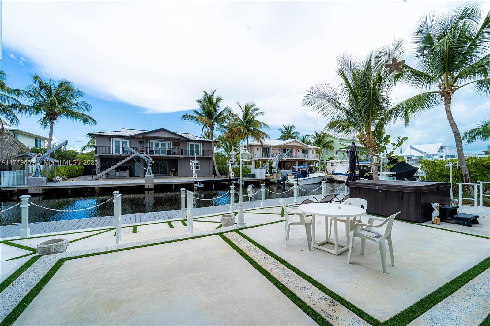 Key Largo, FL 33037,25 N Blackwater Ln