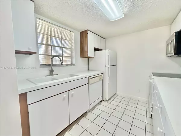 Boca Raton, FL 33433,6331 La Costa Dr #F