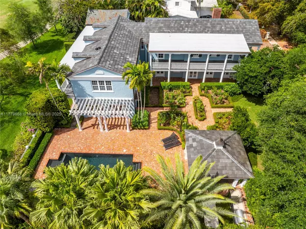 Coral Gables, FL 33146,4320 Santa Maria St