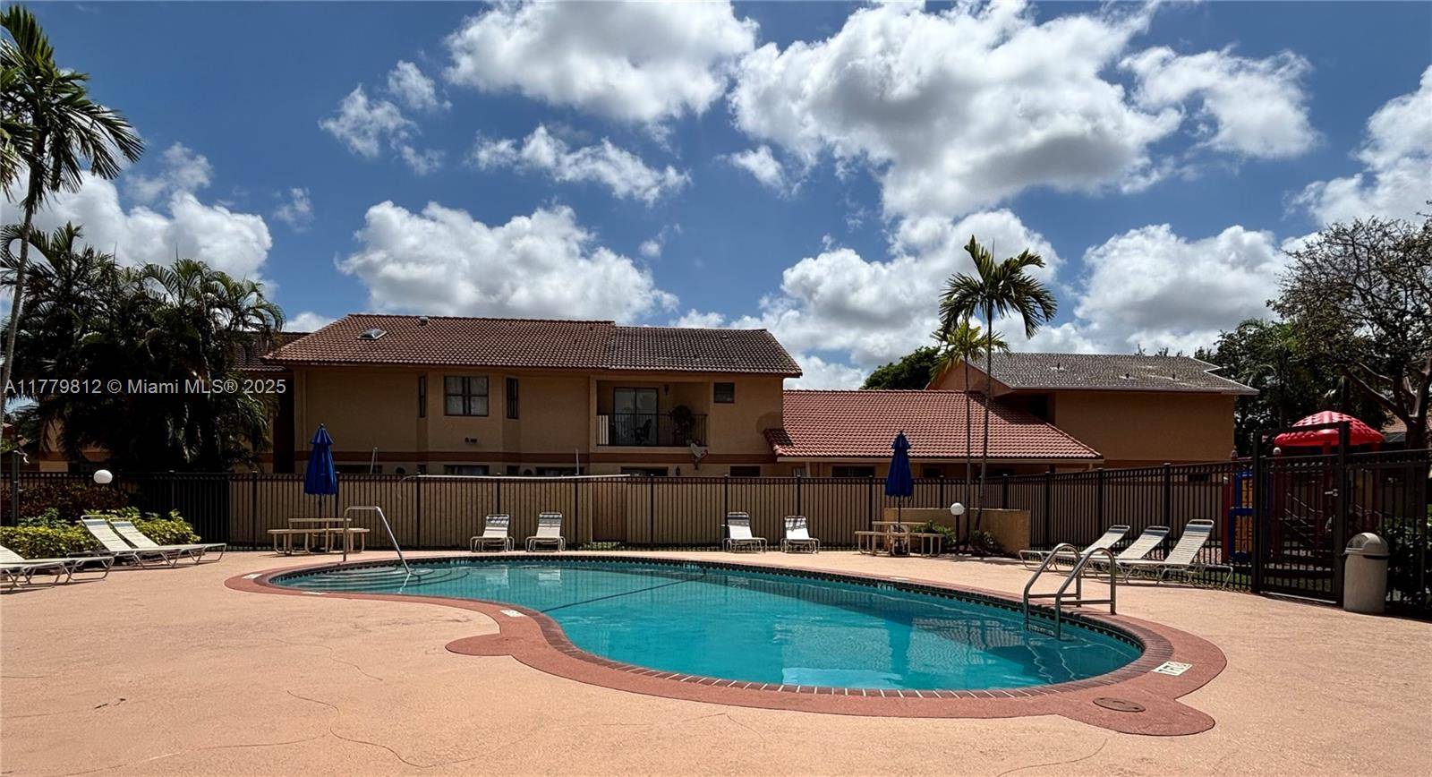 Pembroke Pines, FL 33025,11236 SW 11 St