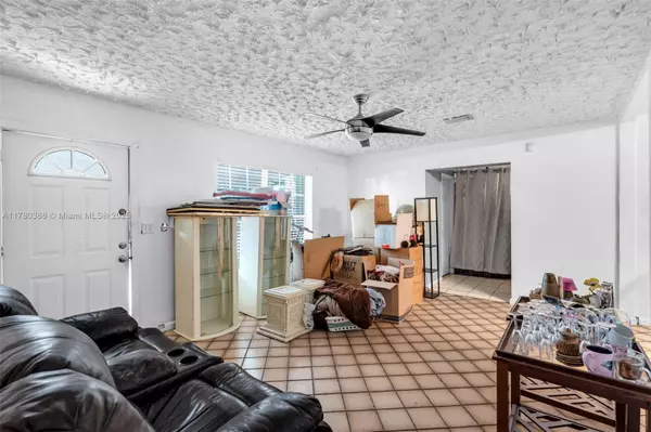 Miami, FL 33179,1271 NE 211th St