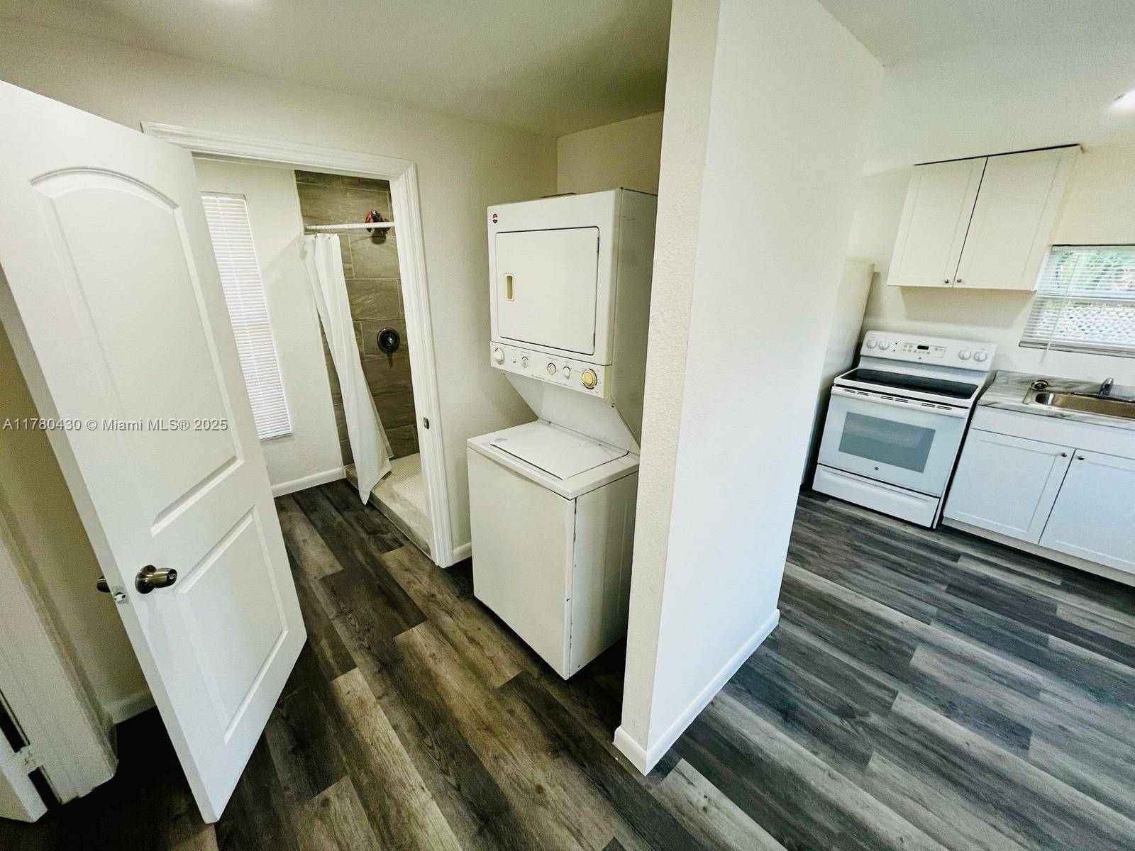 West Palm Beach, FL 33407,1909 Windsor Ave #1909
