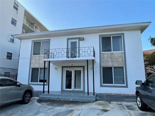 1000 Biarritz Dr #3, Miami Beach, FL 33141