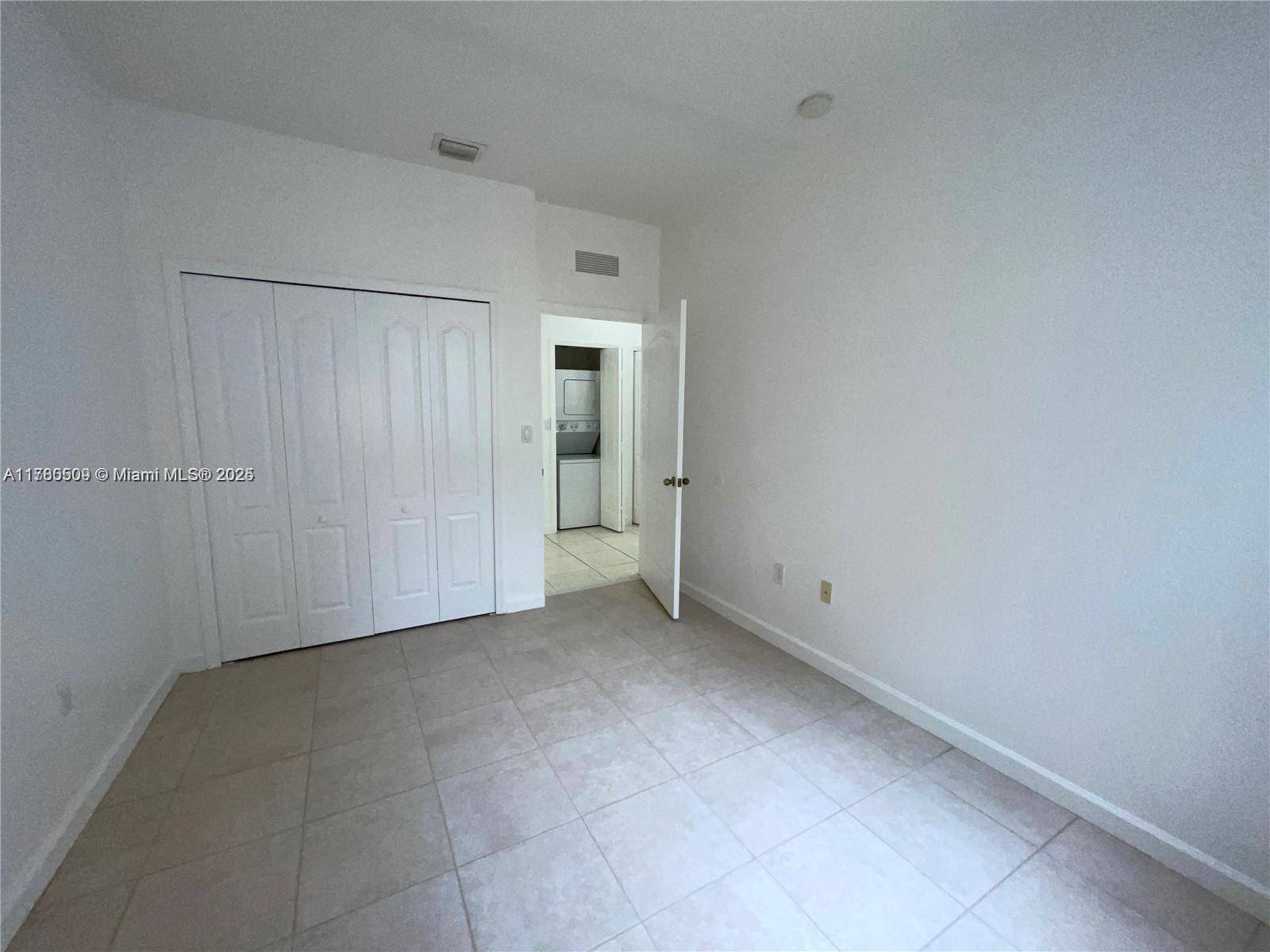 Homestead, FL 33035,1535 SE 26th St #104