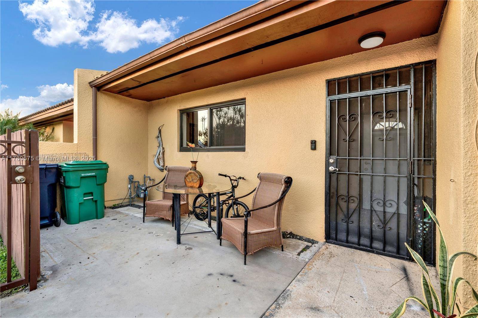 Miami, FL 33193,14723 SW 86th Ln