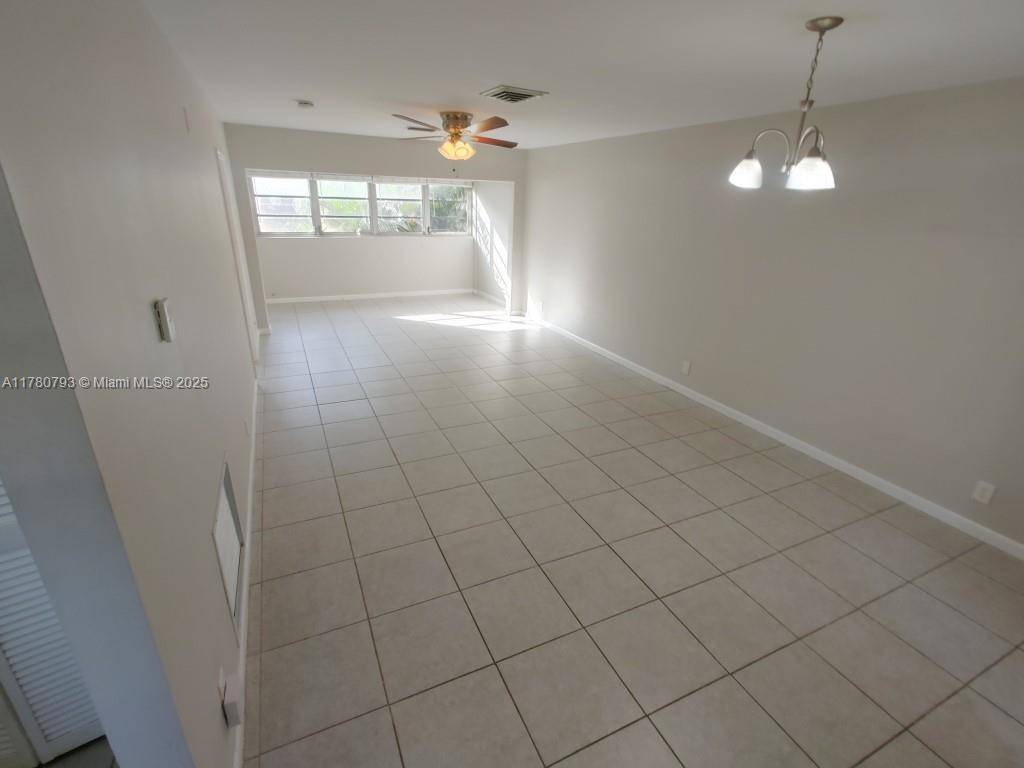 Hollywood, FL 33020,2836 Fillmore St #35