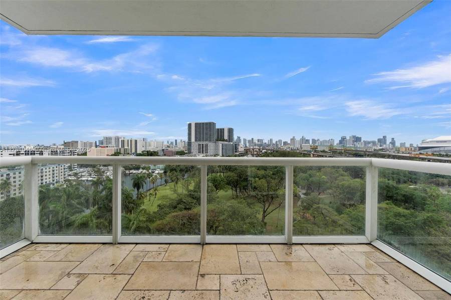 1861 NW S River Dr #1207, Miami, FL 33125