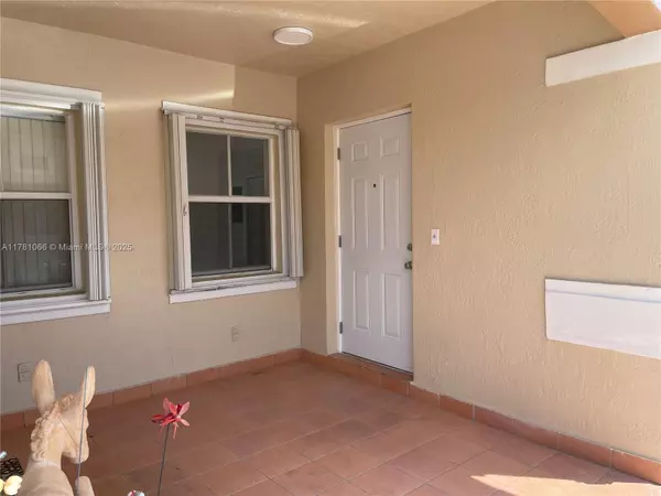 Miami, FL 33183,13857 SW 64th St