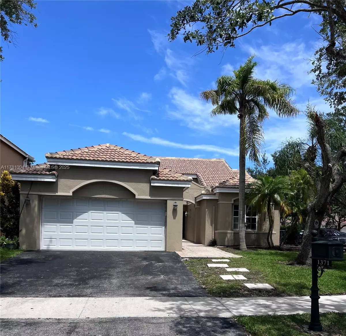 Weston, FL 33326,1371 Bayview Cir