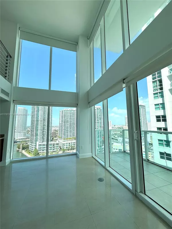 Miami, FL 33131,41 SE 5th St #1617