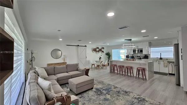 Pompano Beach, FL 33060,1731 SW 3rd Ave