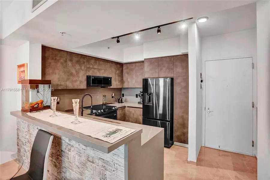 1755 E Hallandale Beach Blvd #1608E, Hallandale Beach, FL 33009