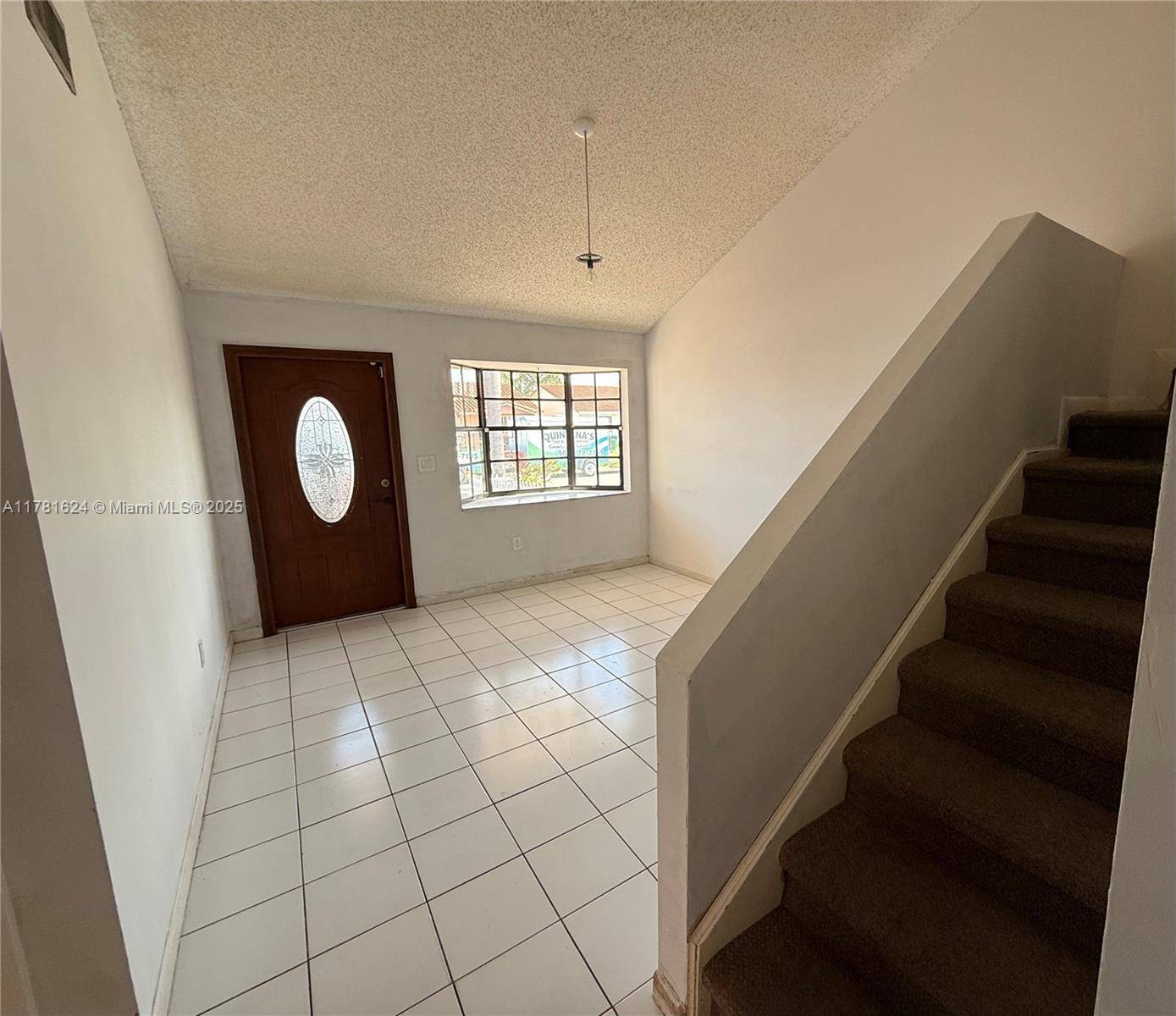 Hialeah Gardens, FL 33018,9058 NW 115th St