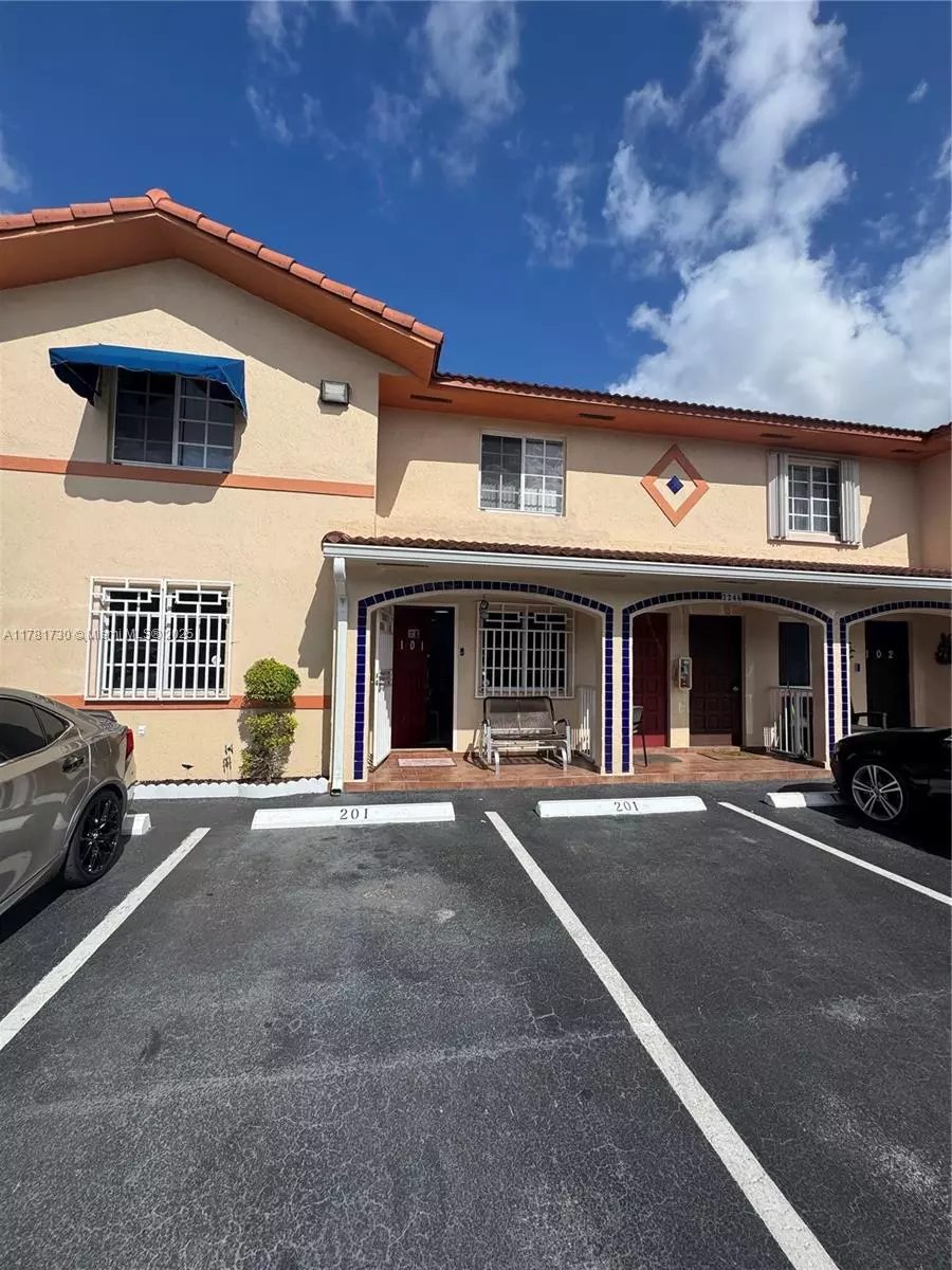Hialeah, FL 33016,2246 W 74th St #101-10