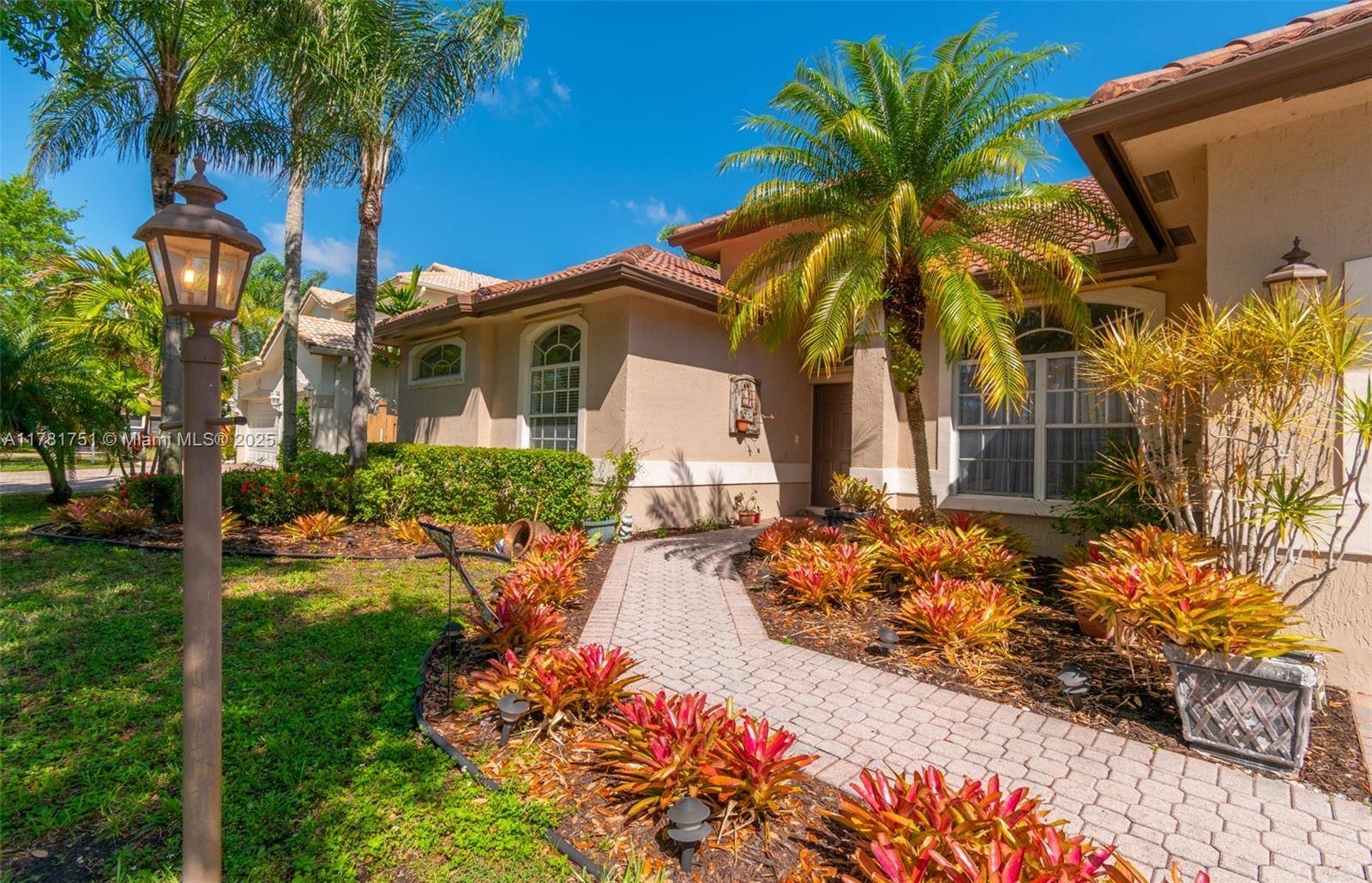 Pembroke Pines, FL 33331,16547 Mariposa Cir S