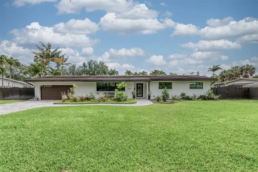 8360 SW 148th Dr, Palmetto Bay, FL 33158