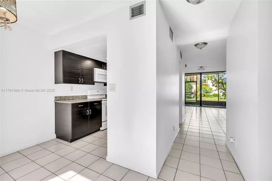 2821 SW 87th Ave #808, Davie, FL 33328