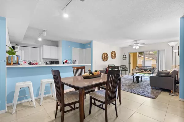 Davie, FL 33328,2600 S University Dr #107