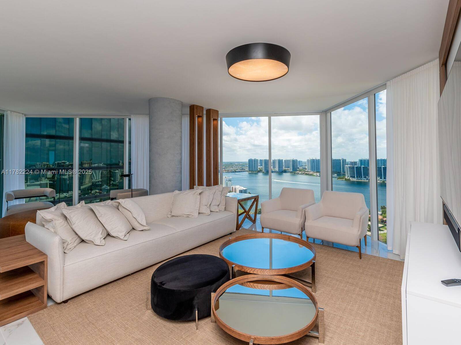 Sunny Isles Beach, FL 33160,18671 Collins Ave #3103