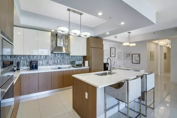 Hillsboro Beach, FL 33062,1200 Hillsboro Mile #1303