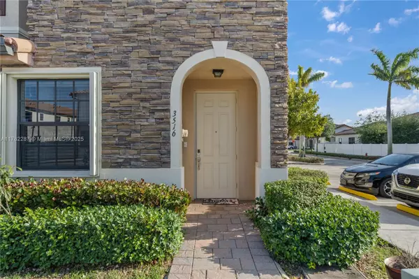 Hialeah, FL 33018,3516 W 88th Ter