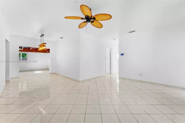 Hialeah, FL 33012,729 W 50th Pl