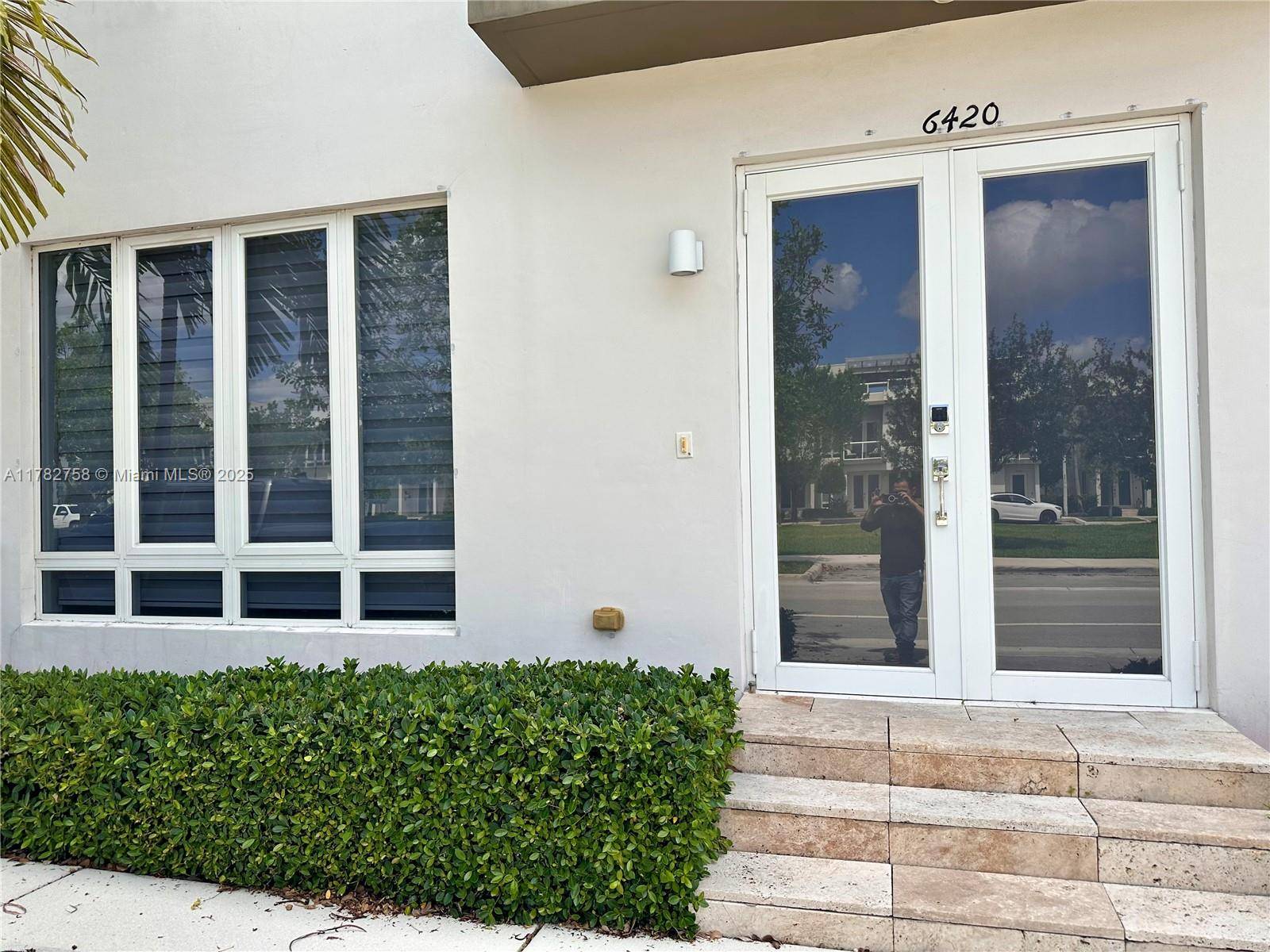 Doral, FL 33178,6420 NW 104th Path #6420