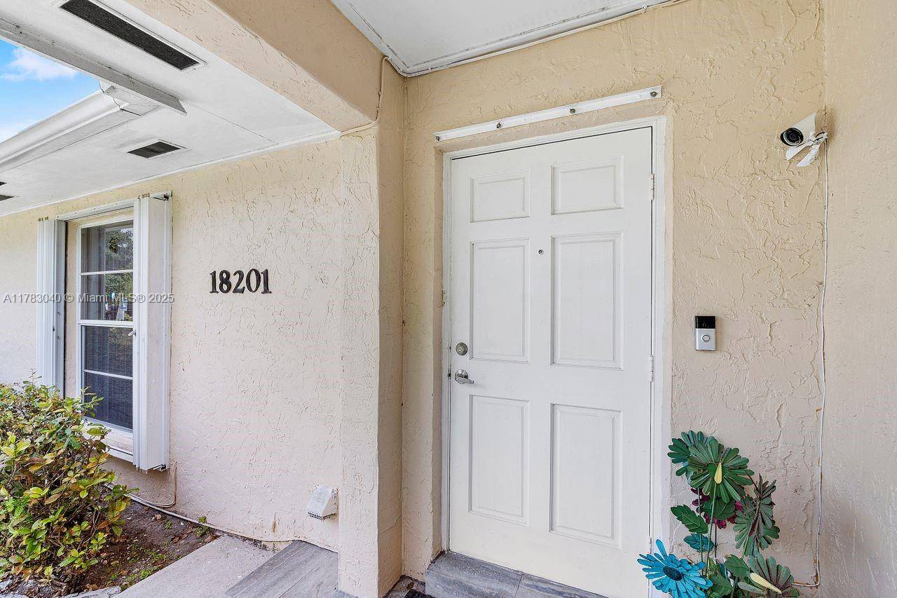 Palmetto Bay, FL 33157,18201 SW 87th Ave