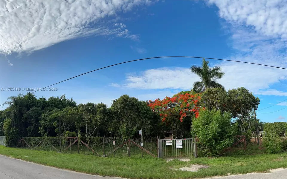 18950 SW 240th ST, Homestead, FL 33031