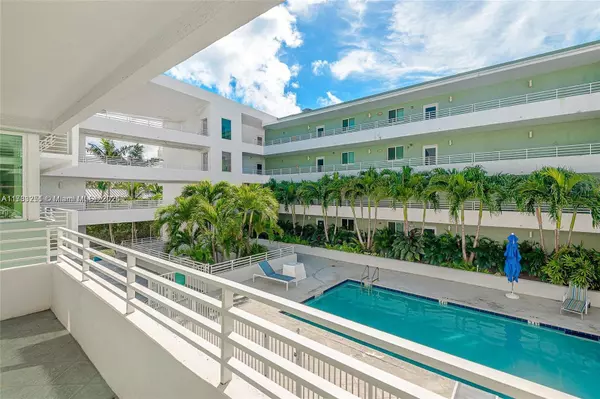 Miami Beach, FL 33141,7800 Collins Ave #303