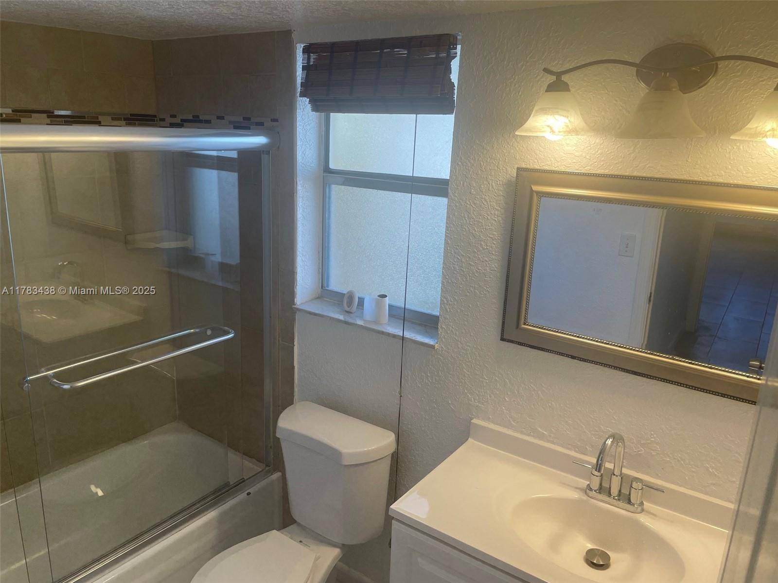 Sunrise, FL 33322,8500 Sunrise Lakes Blvd #106