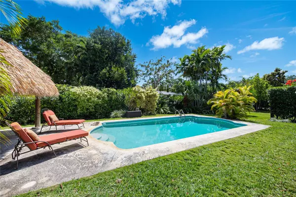 Miami, FL 33138,8447 E Dixie Hwy