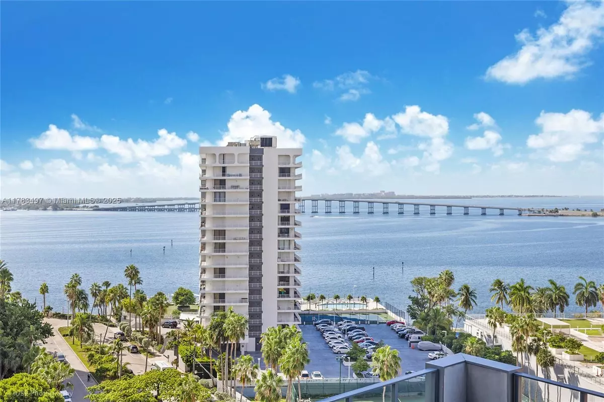 Miami, FL 33131,1451 Brickell Ave #1003