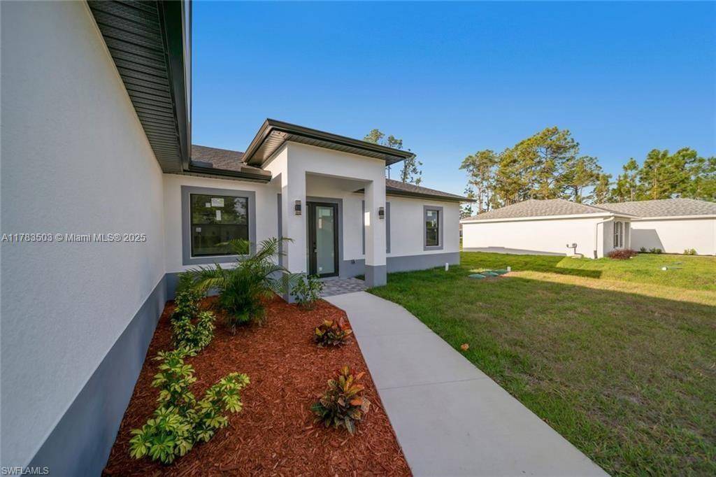 Lehigh Acres, FL 33976,3411 13th ST SW