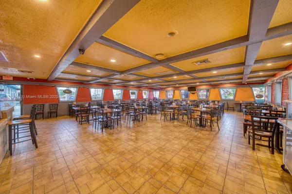 Hialeah, FL 33012,Chicken Grill Restaurant Opportunity In Prime Hialeah Location