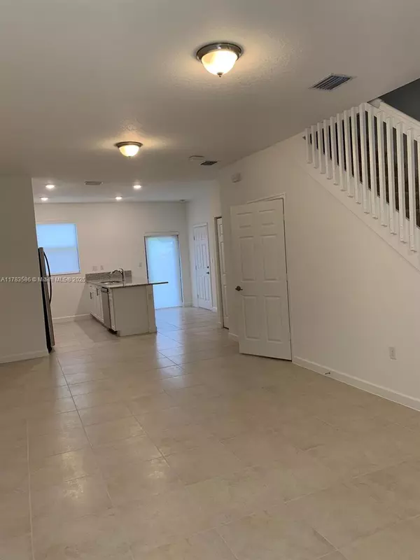 Fort Lauderdale, FL 33315,1631 SW 28th St