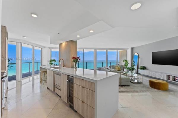 7330 Ocean Ter #20-B, Miami Beach, FL 33141