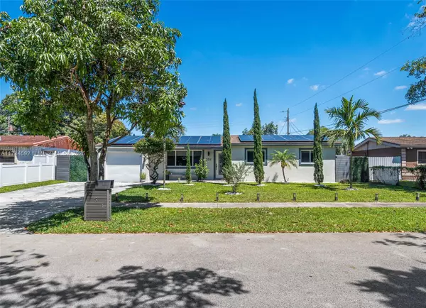 251 N 71st Ave, Hollywood, FL 33024