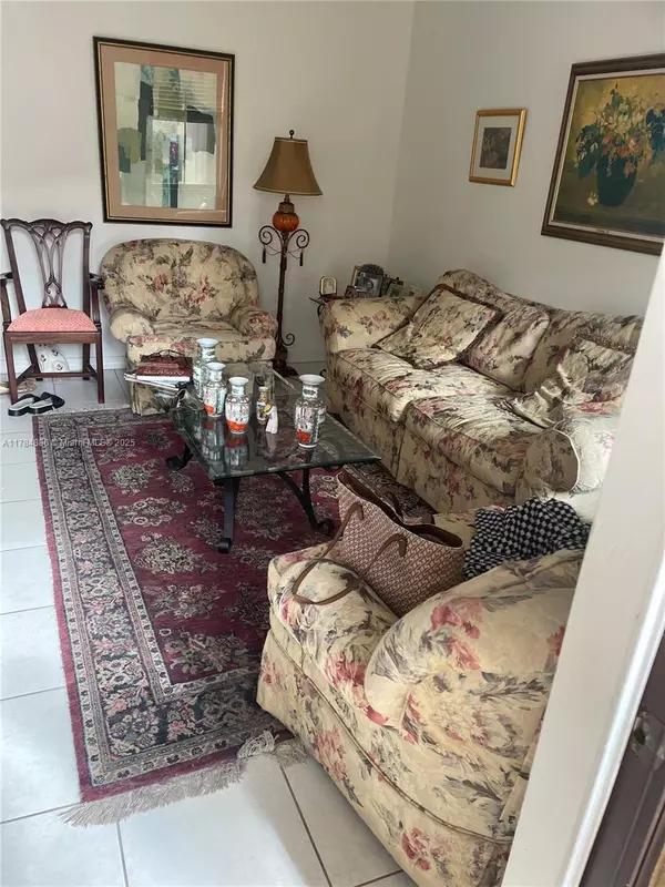 Miami, FL 33176,8911 SW 108th Path