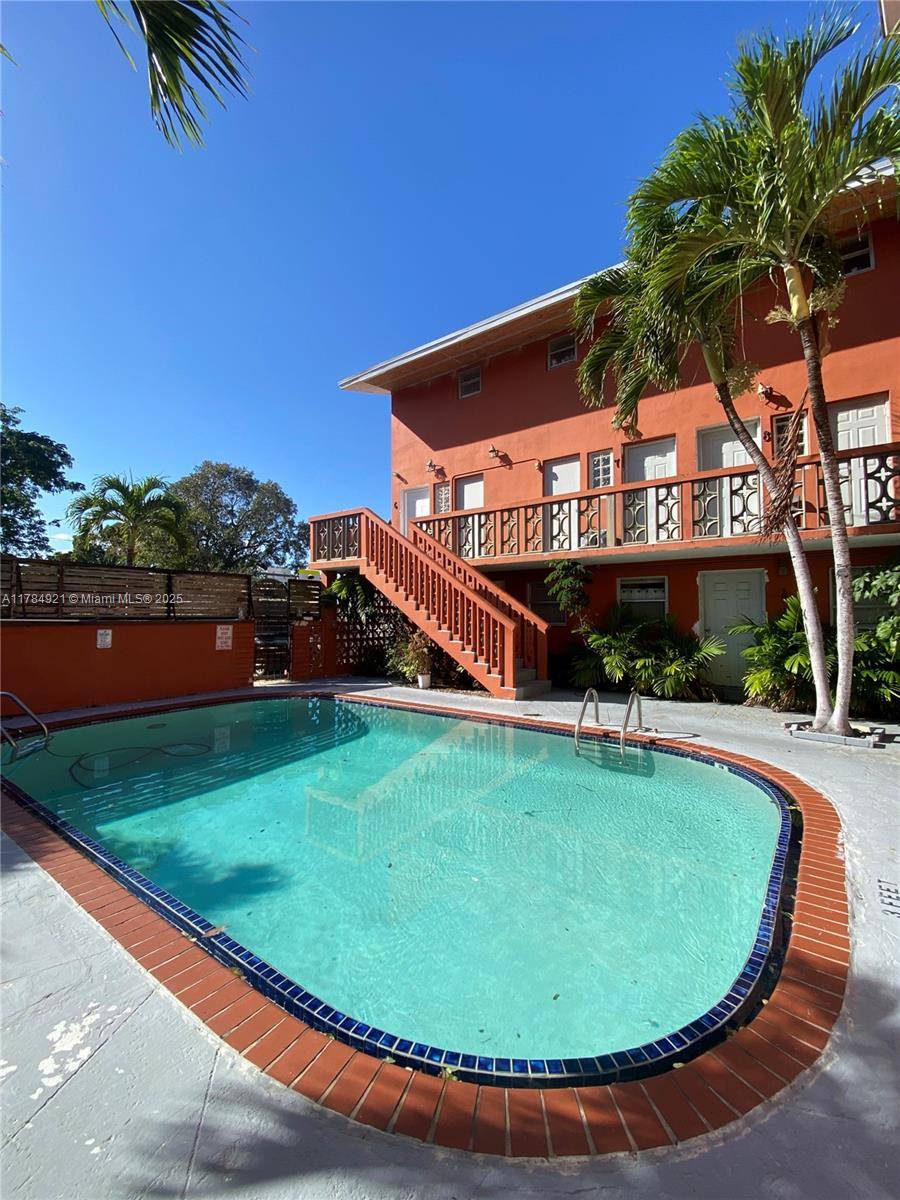 Miami, FL 33138,421 NE 68th St #6