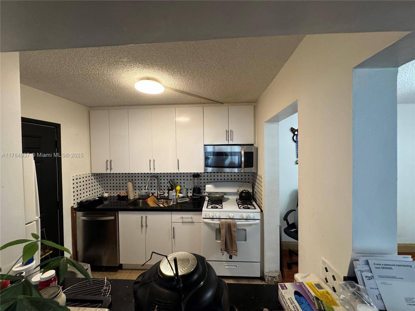 Miami Gardens, FL 33179,20320 NE 2nd Ave #25