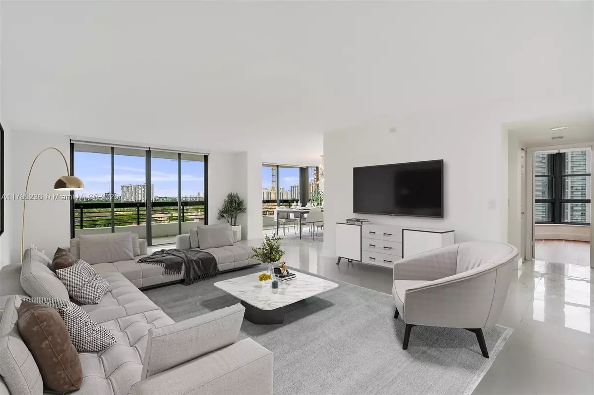 Aventura, FL 33180,3500 Mystic Pointe Dr #1205