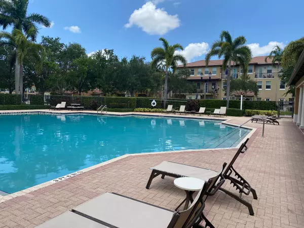 Pembroke Pines, FL 33027,964 SW 147th Ave #2606