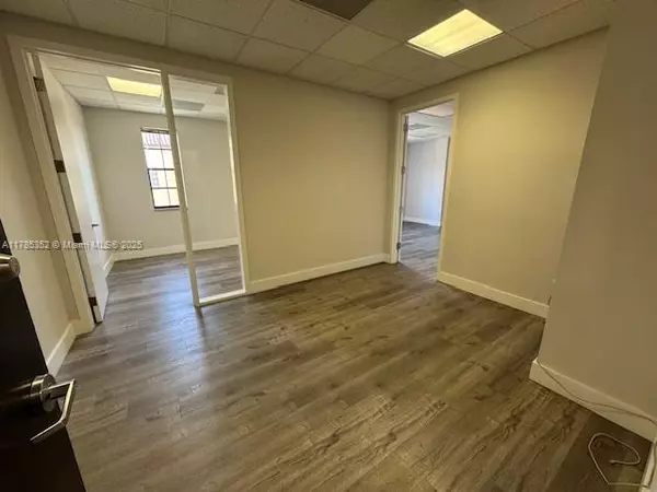 Coral Gables, FL 33146,1501 Venera Ave #325
